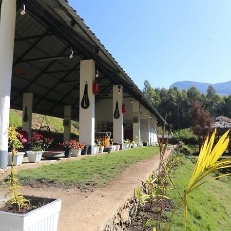 Happy Holidays Resort Kanthalloor Bagian luar foto