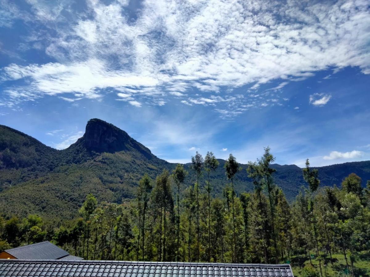 Happy Holidays Resort Kanthalloor Bagian luar foto