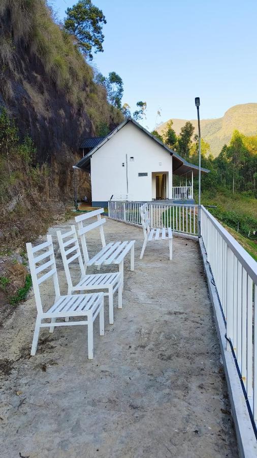Happy Holidays Resort Kanthalloor Bagian luar foto
