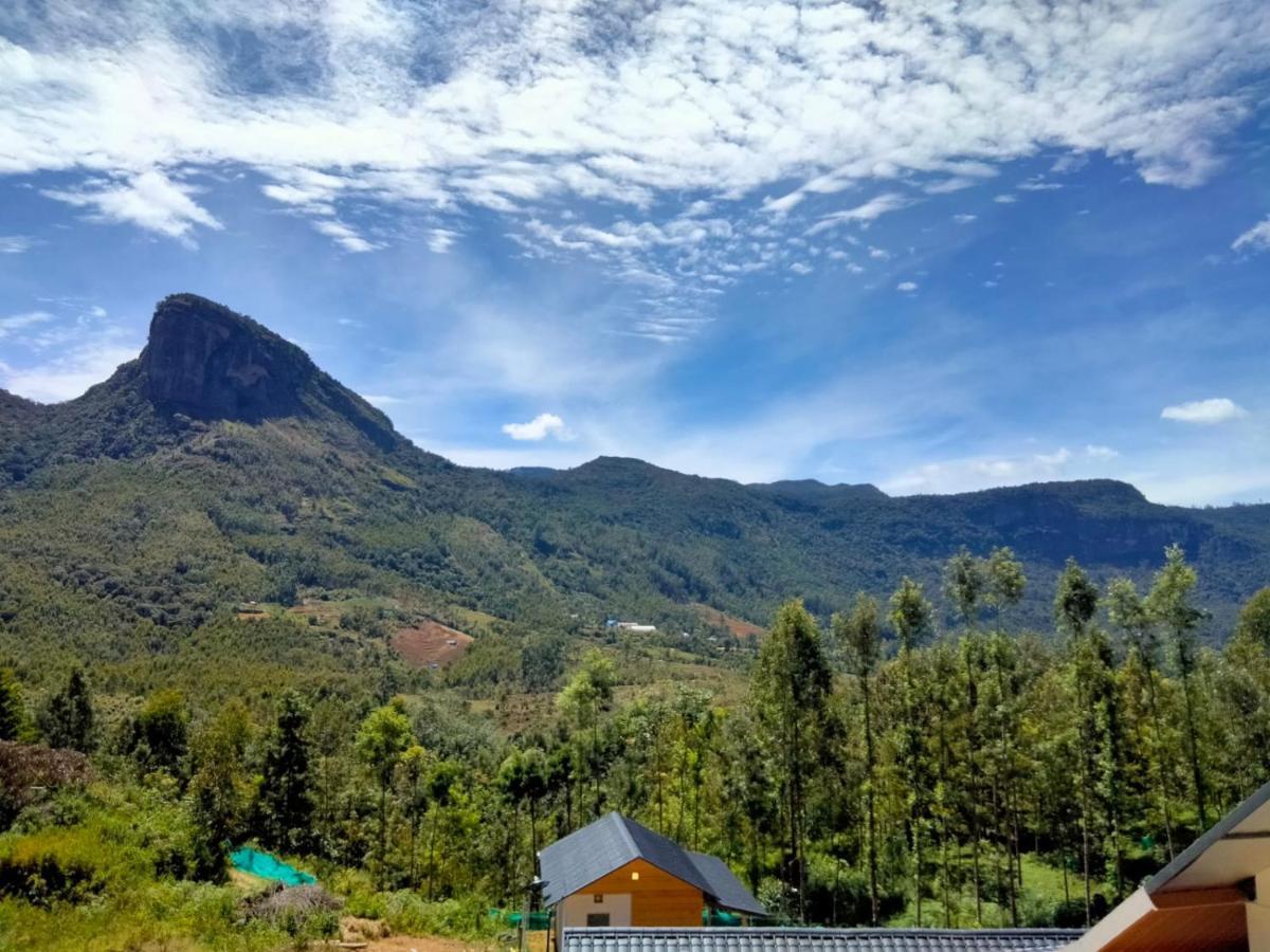 Happy Holidays Resort Kanthalloor Bagian luar foto