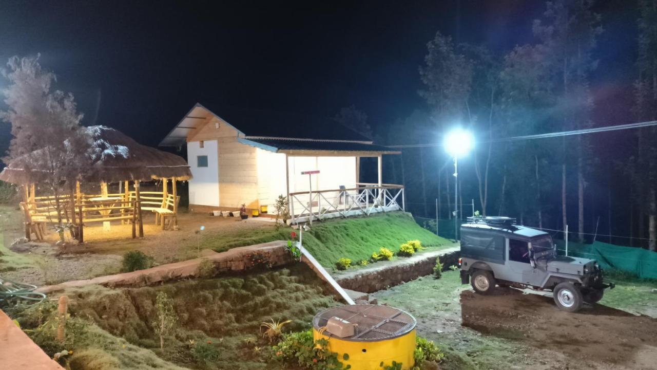 Happy Holidays Resort Kanthalloor Bagian luar foto