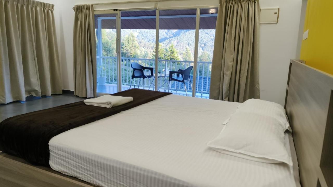 Happy Holidays Resort Kanthalloor Bagian luar foto